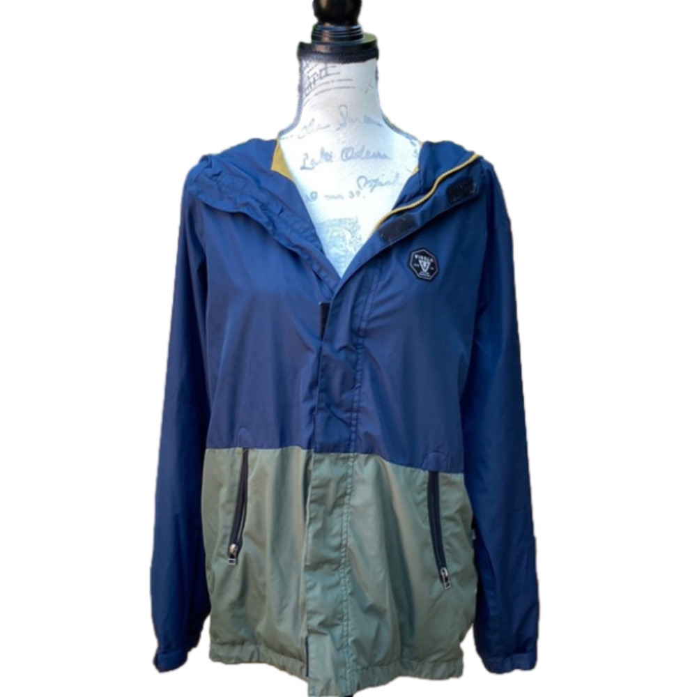 VISSLA Surfwear Jacket Coat Windbreaker Size Medium